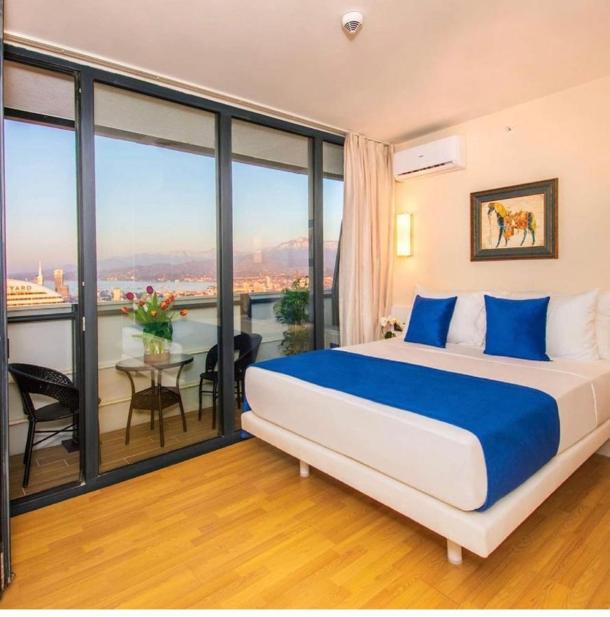 Orbi City Luxury Suite 巴统 外观 照片
