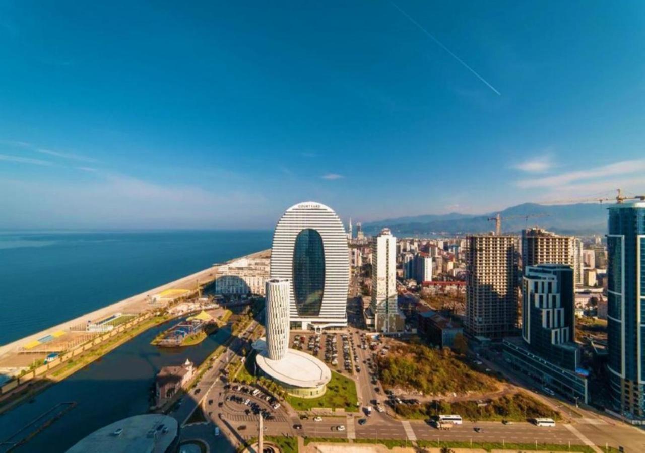 Orbi City Luxury Suite 巴统 外观 照片