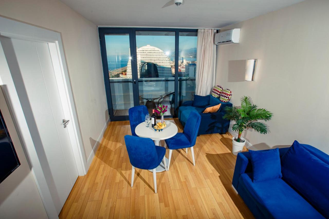 Orbi City Luxury Suite 巴统 外观 照片