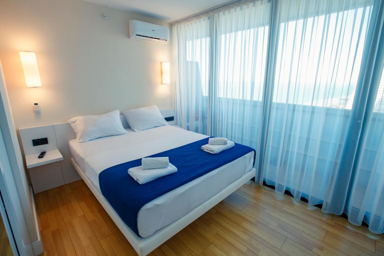 Orbi City Luxury Suite 巴统 外观 照片