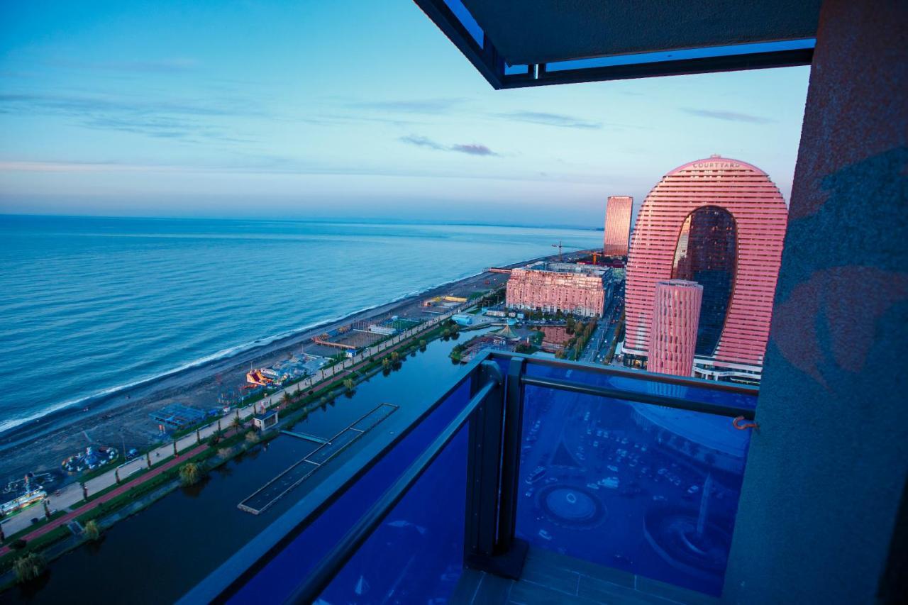 Orbi City Luxury Suite 巴统 外观 照片