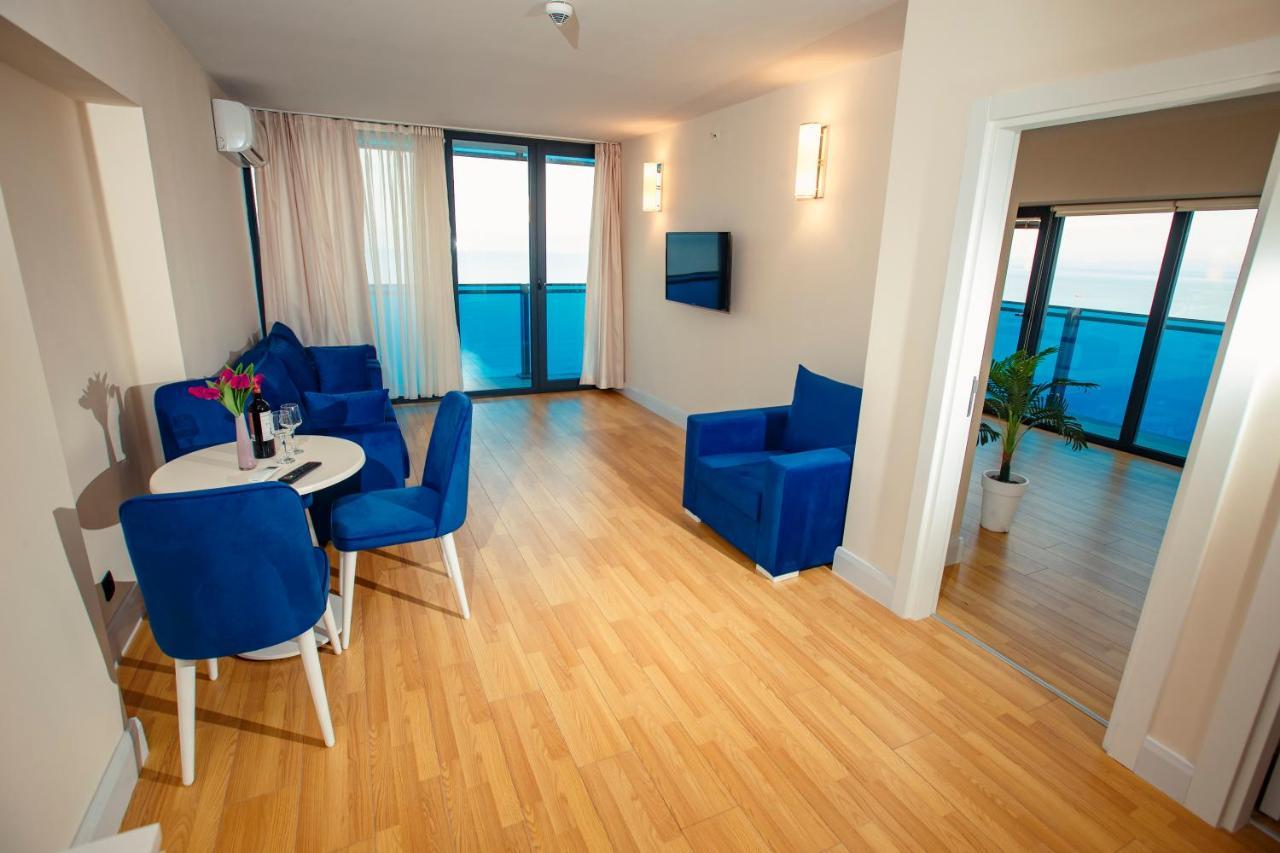 Orbi City Luxury Suite 巴统 外观 照片