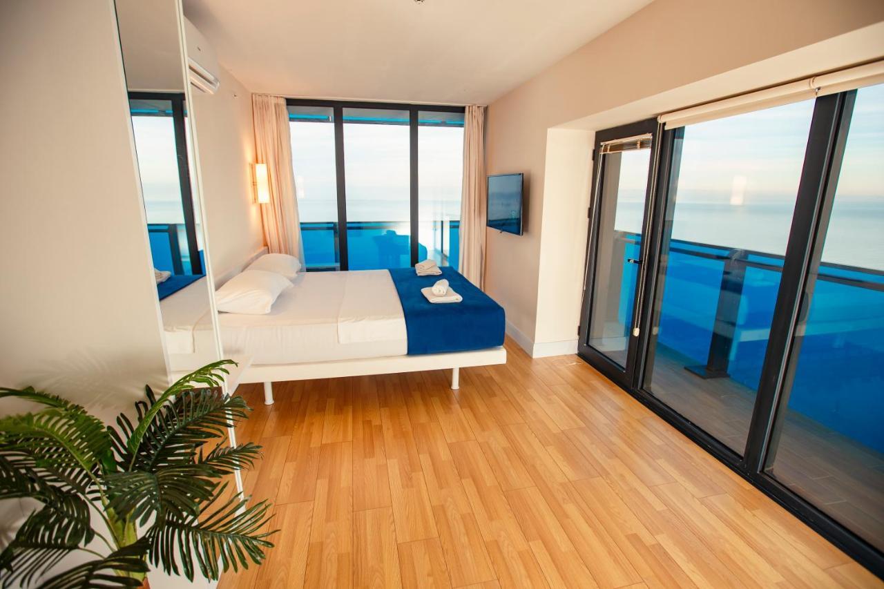 Orbi City Luxury Suite 巴统 外观 照片
