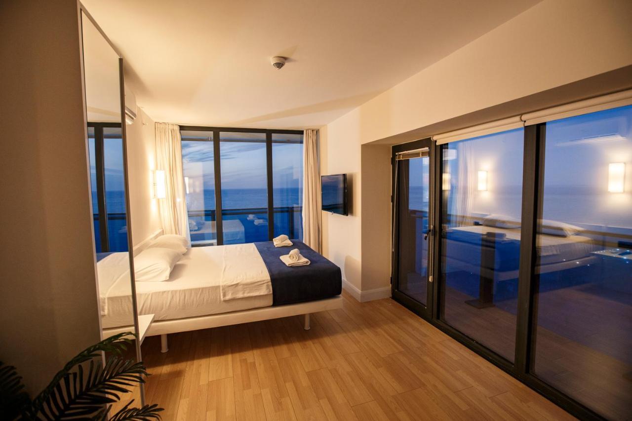 Orbi City Luxury Suite 巴统 外观 照片