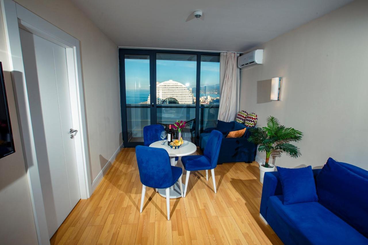 Orbi City Luxury Suite 巴统 外观 照片